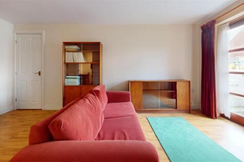 Bedroom (28).jpg
