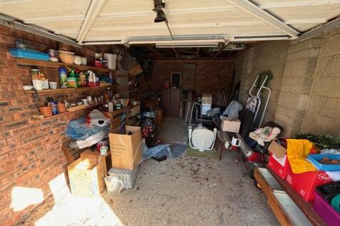 Garage.jpg