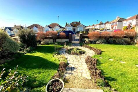 FRONT GARDEN.jpg