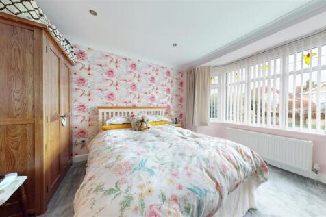 BEDROOM ONE.jpg