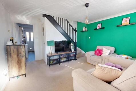 LIVING ROOM 2.jpg