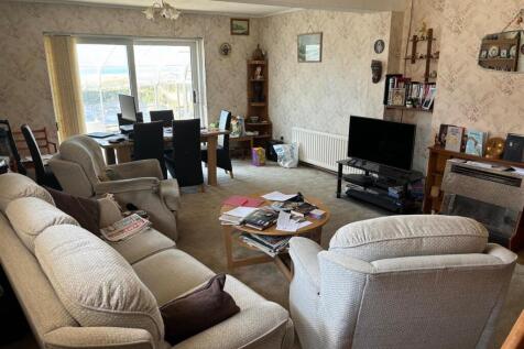 Living Room.jpg