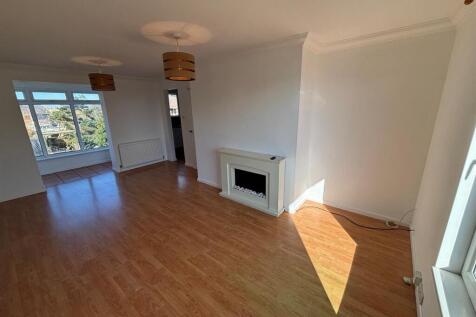 Living room 3.jpg