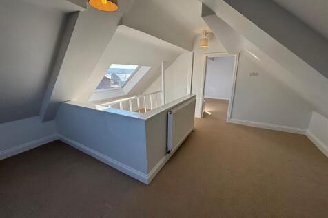 Loft Room 1.2.jpg