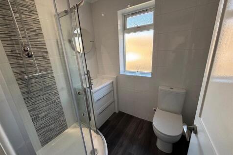Shower room.jpg