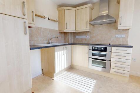 KITCHEN PIC 1.jpg