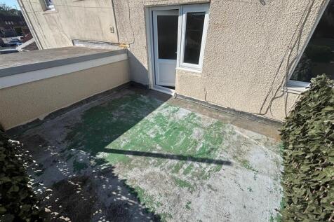 Balcony 2.jpg