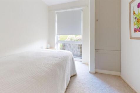 Bedroom (32).jpg