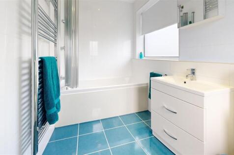 Bathroom (12).jpg
