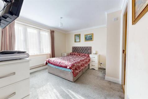 BEDROOM ONE.jpg
