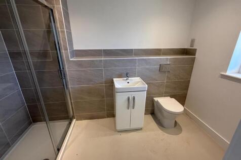 Plot 485 Shower.JPG