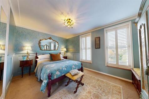 Bedroom 1.2.jpg