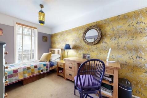 Bedroom 4.2.jpg