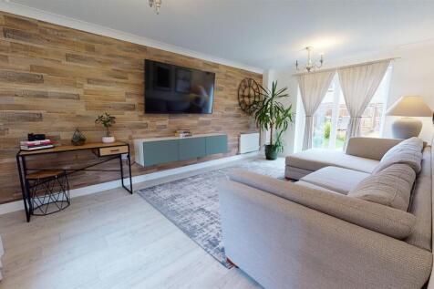 LOUNGE 1.jpg
