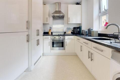Kitchen (36).jpg