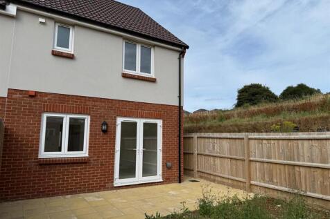 Plot 472 rear.jpeg