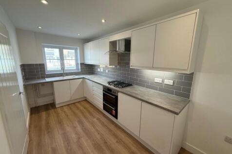 Plot 404 kitchen.jpg
