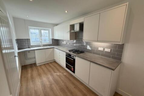 Plot 404 kitchen 1.jpeg