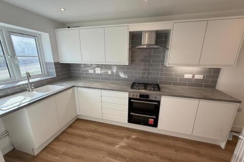 Plot 404 kitchen.jpeg