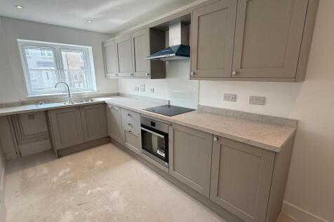Plot 376 kitchen.jpeg