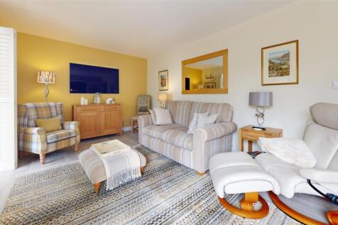 Living-Room 2 .jpg