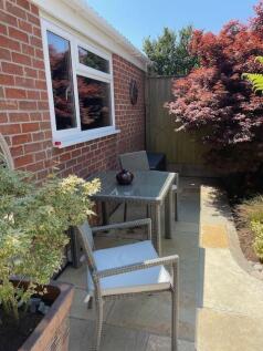 1 PATIO.jpg