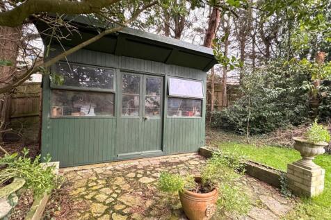 SUMMER HOUSE.jpg