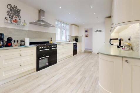 Kitchen (44).jpg