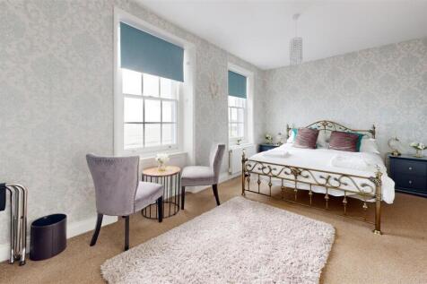 Bedroom (81).jpg
