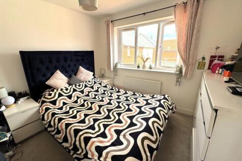BEDROOM ONE.jpg