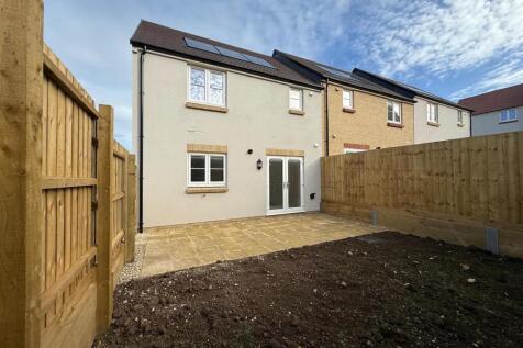 Plot 364 rear.jpeg