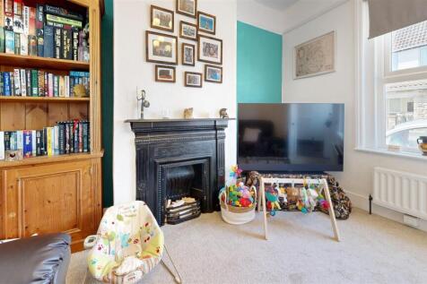 Living-Room (25).jpg
