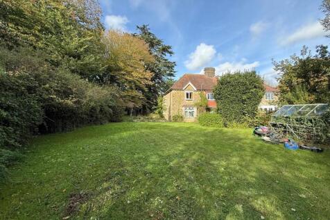 Garden &amp; rear.jpeg