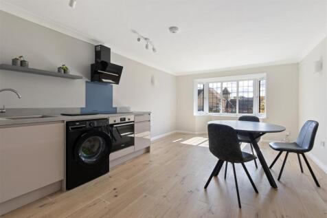 Kitchen / Living