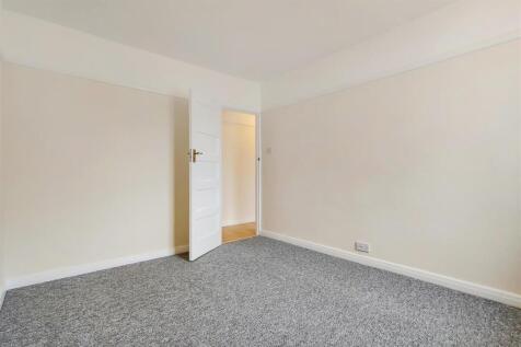 3_Main Bedroom-0.jpg
