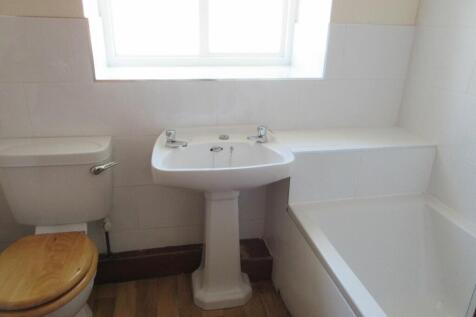 Wesley House Bathroom