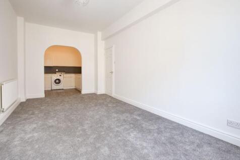 Lounge / Kitchen