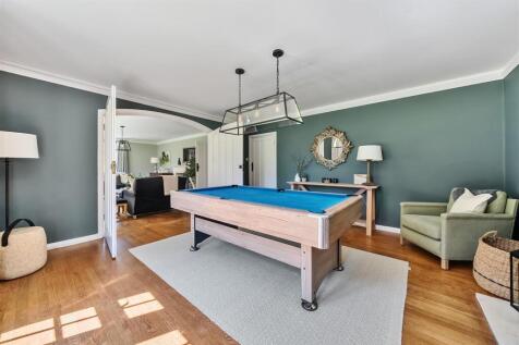 Games Room (2)