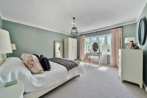 2nd Bedroom (2)