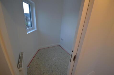 Top Floor Small Storage Room 1.JPG
