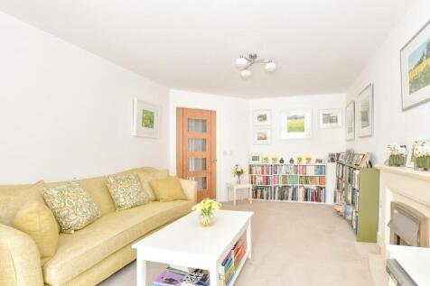 Living Room 3.jpeg