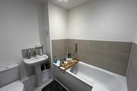 Bathroom.jpg