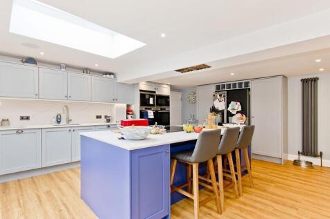 kitchen2.jpg