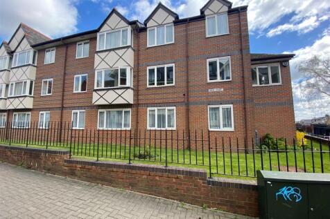 003 Davis Court - External 6.jpg