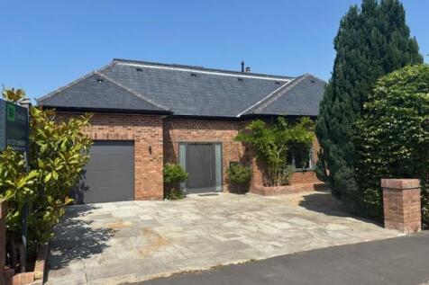 059 Burston Drive new front.jpg
