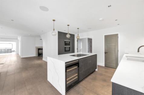 Burston-Drive-10.jpg