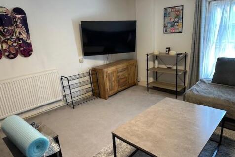 living room 3.jpg