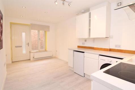2 Padna Mew - Kitchen Area 2.jpg