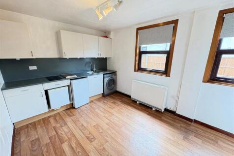 Living Space 2.jpg