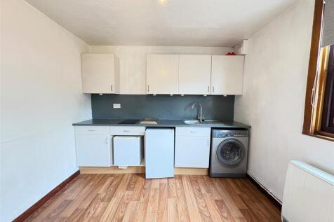 Living Space 3.jpg